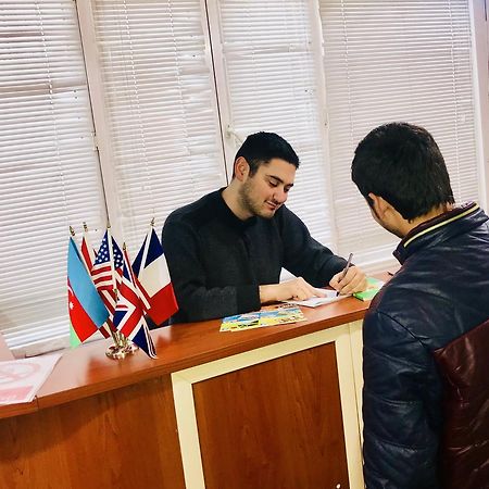 Check-In Hostel باكو المظهر الخارجي الصورة